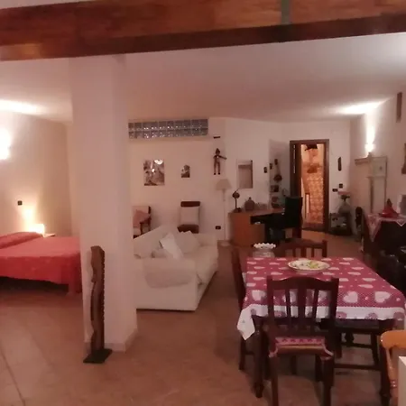 Hébergement de vacances La Taverna Di Lo' *
